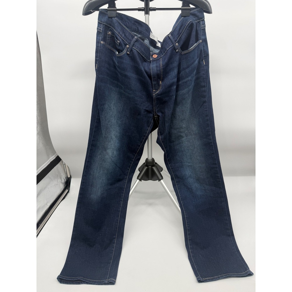 Signature by Levi Strauss Curvy Mid Rise Straight Jeans Dark Wash 22M W36 L32